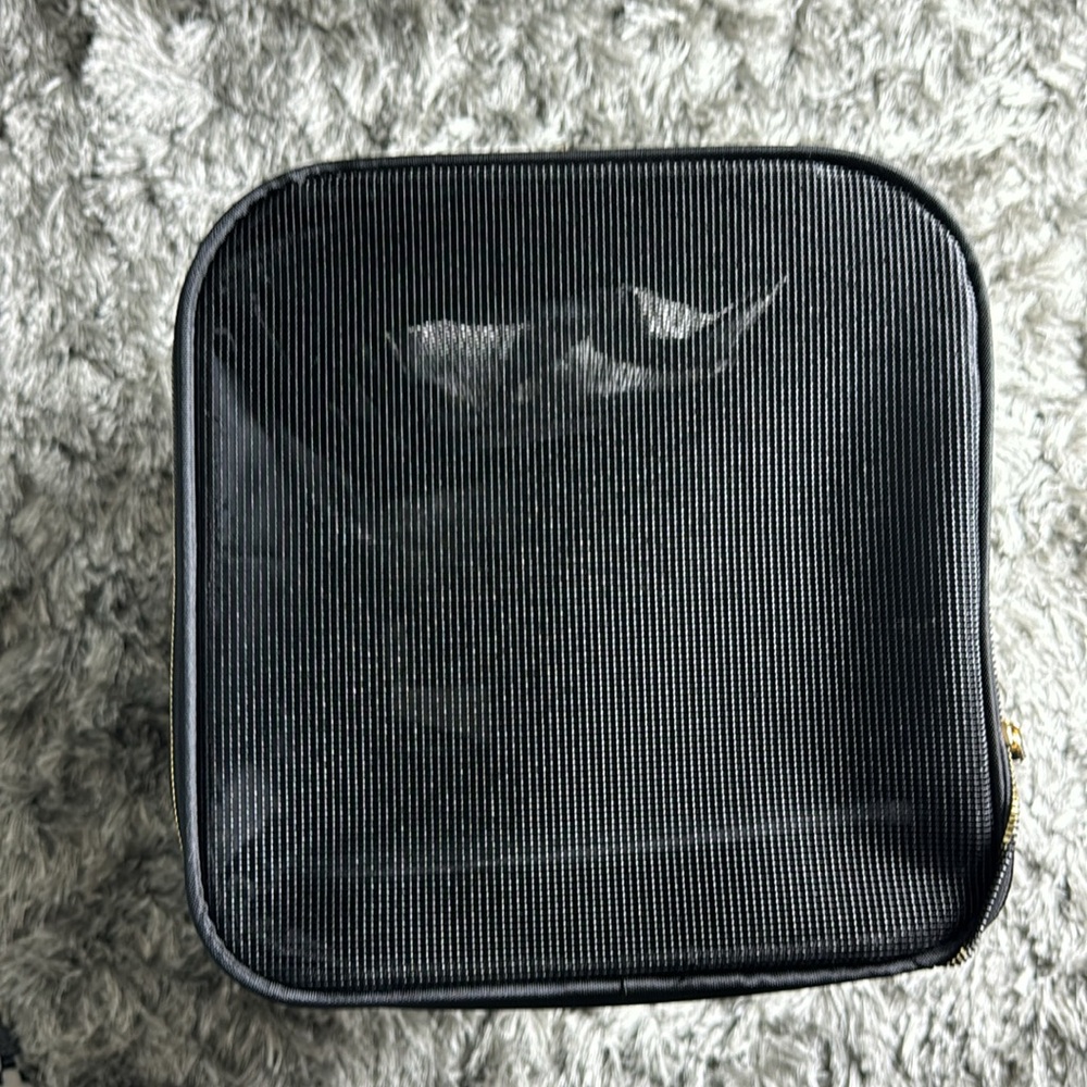 Elegant leather/canvas Black and Cream pet carrier - Picture 4 of 6